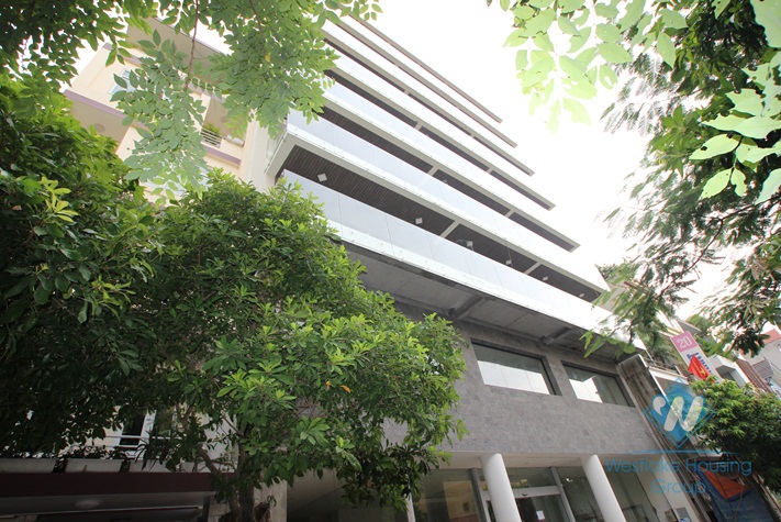 Brand new and modern apartment for rent in Au co st, Tay Ho, Ha noi